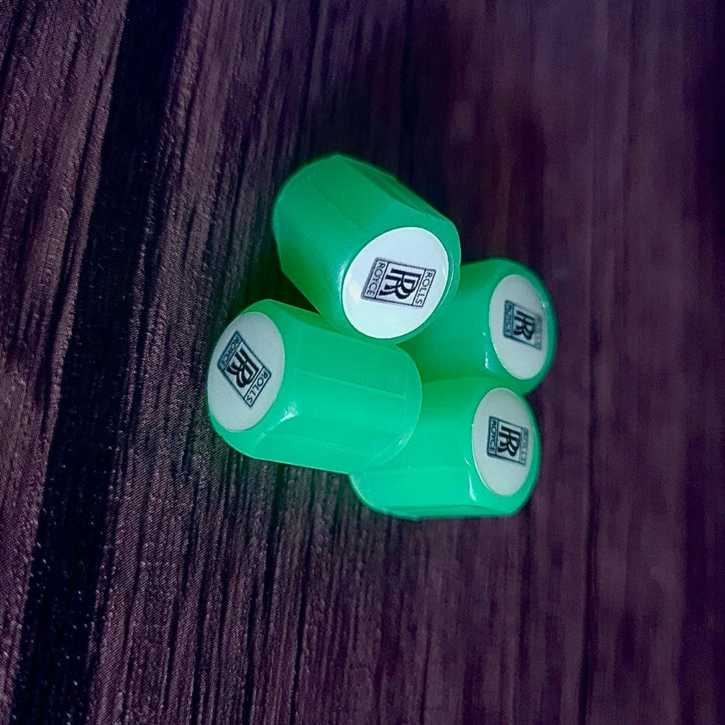 Set 4 Capace Roti Fosforescente cu Sigla