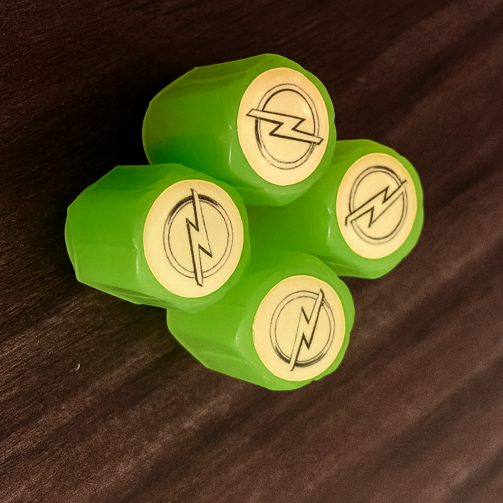 Set 4 Capace Roti Fosforescente cu Sigla