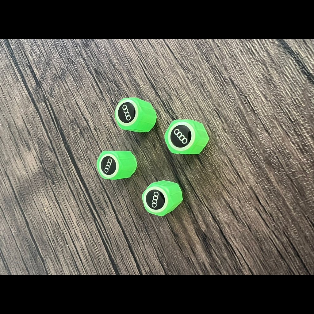 Set 4 Capace Roti Fosforescente cu Sigla